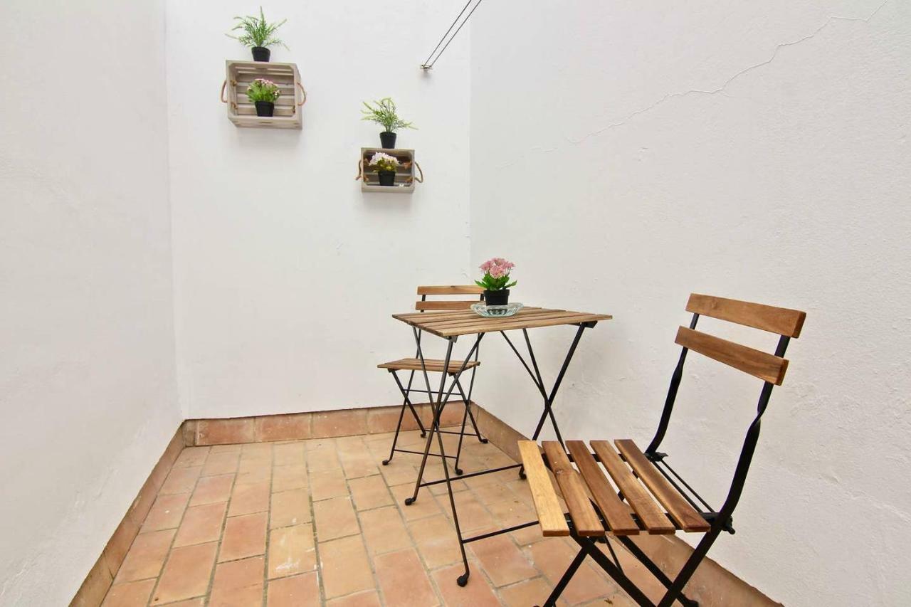 Apartamento Patio Junto A La Playa Кадис Екстериор снимка