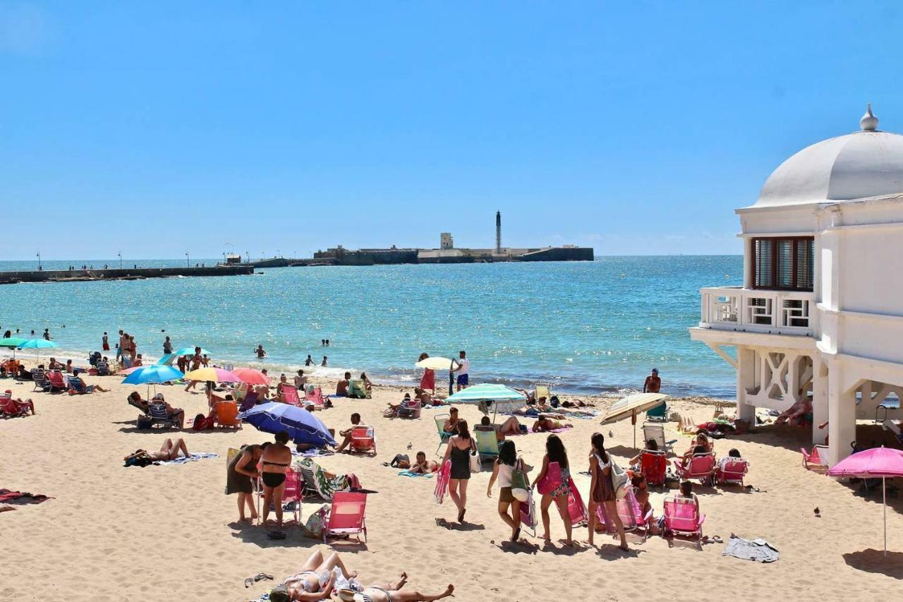 Apartamento Patio Junto A La Playa Кадис Екстериор снимка